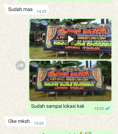 Pengiriman Papan Bunga Dempet